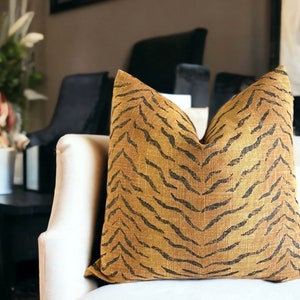 Kussensloop met dierenprint saffraan 18 x 18, 20 x 20, 22 x 22, 24 x 24, 12 x 20, 12 x 22, 14 x 22, 14 x 48 Sierkussenhoes Kauffman Ruolan