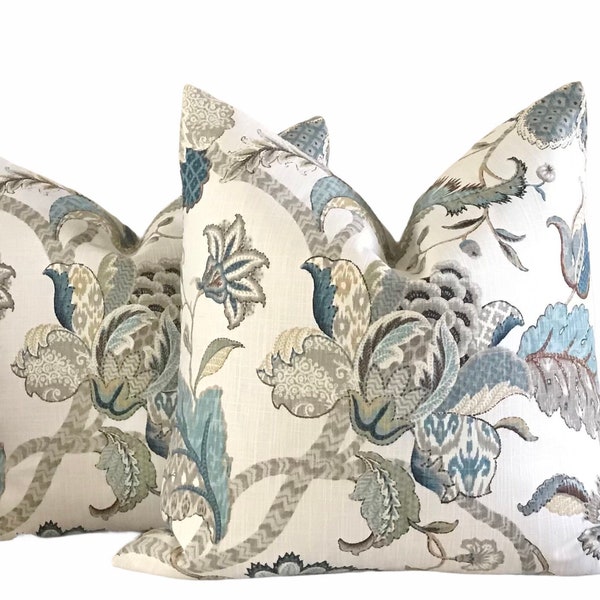 Fundas de almohada con estampado floral jacobino azul: P. Kaufmann Finders Keepers, juego de 2