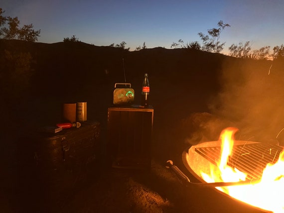 フォールアウトFalloutラジオ/Bluetoothスピーカー 花見　地震停電 Fallout Inspired Retro Radio Bluetooth Speaker - Etsy