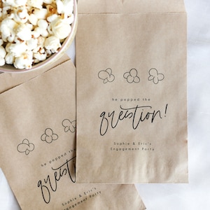 Bolsa de palomitas de maíz "Él hizo la pregunta" // Bolsas de palomitas de maíz para fiesta de compromiso, bolsa de palomitas de maíz para despedida de soltera, bolsas de regalos para despedida de soltera