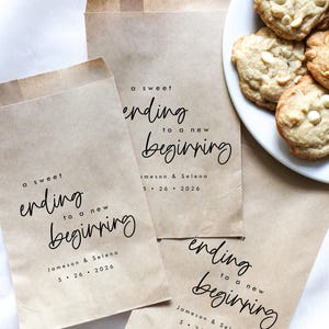 Ein süßes Ende zu einem neuen Anfang Favor Taschen || Personalisierte Hochzeit Bevorzugungstasche, Kekstasche, Donut Tasche, Hochzeitsbevorzugungsbeutel