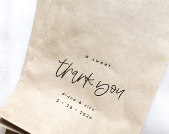 Una dulce bolsa de agradecimiento // Recuerdos de boda personalizados, donas, galletas, El amor es dulce, despedida de soltera