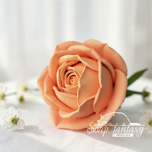 Stampo per sapone a forma di rosa – Stampo in silicone 3D a forma di fiore per sapone, candele, cera fusa, design floreale realistico – Rosa “Annette” immagine 4