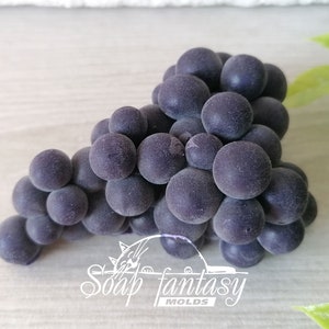 Bunch of grapes - for M&P soap making (Made of high quality EU silicone)