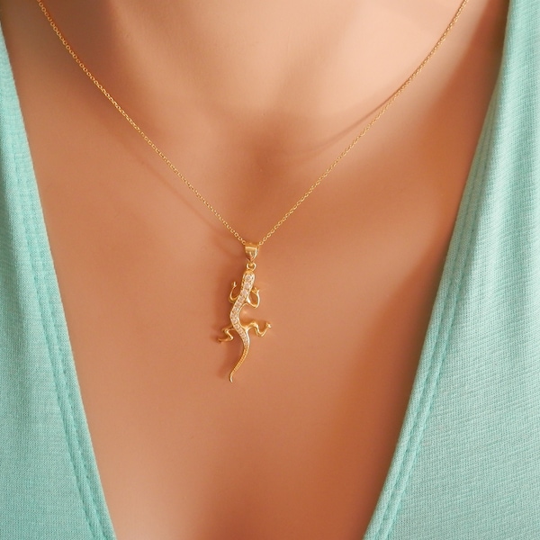 collier lézard doré, lézard porte-bonheur, collier gecko