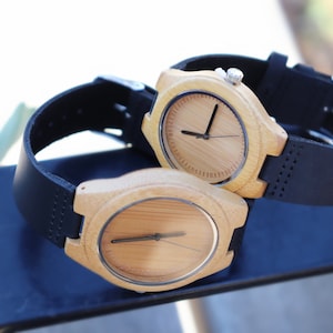 KOPPELS gegraveerd minimalistisch houten horloge met echt leer, herenhorloge, gegraveerd vaderdagcadeau, houten horloge DS51C
