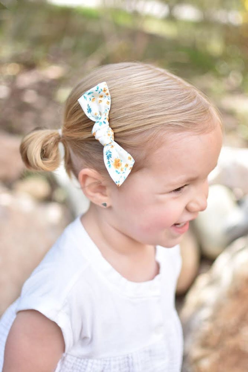 Spring Floral Emma bow