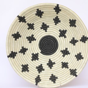 Gatata Large African Wall Basket, 12&quot; African Woven basket, Rwanda Baskets. black and White