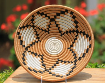 Nyota Medium African Basket, 10 Inches Rwanda Basket, Black, Tan and White