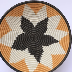 Izihi Woven Basket, 16&quot; Rwanda Basket, African Basket, White and Tan and black