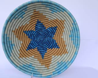 Wall decor, Large African Basket, 14" Rwanda Basket, Iwe. Blue and Tan