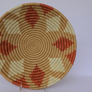 Byumba Woven Basket, 16&quot; Rwanda Basket, Ziho African Basket, White and Tan