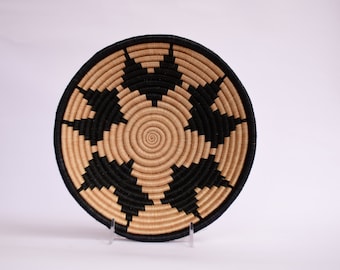 Igisiga Medium African Basket, 10 Inches Rwanda Basket, Black and White