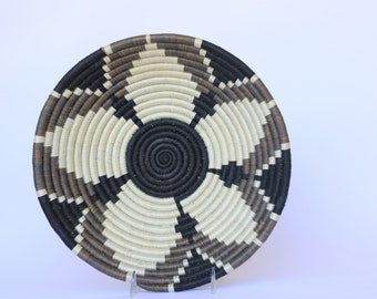 Small African wall basket, sisal basket, Woven basket, Hanging basket, Gift for her. Rwanda basket, 8" wide, Nime. Gray, Black and White