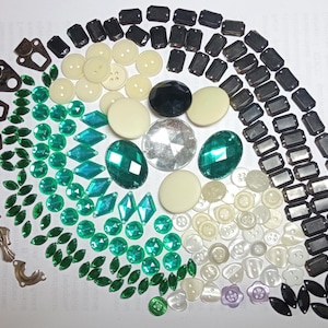 Ensemble de boutons aléatoires/boutons variés de couleurs et de tailles assorties pour la création et le bricolage