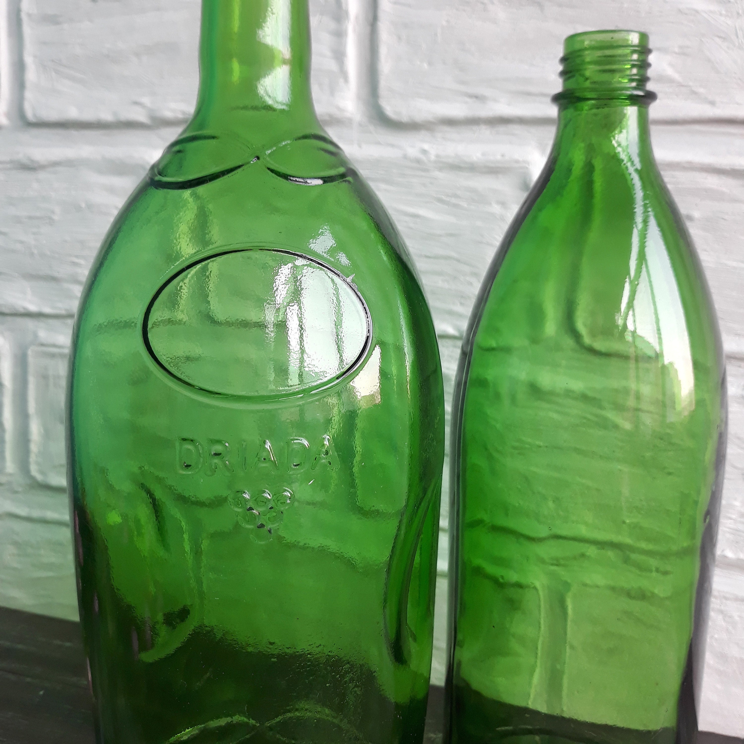 花瓶・フラワースタンド VINTAGE GREEN BOTTLE FROM WINE ORIGINAL Set of 2 Vintage Bottles Green Glass Wine Bottle Decor