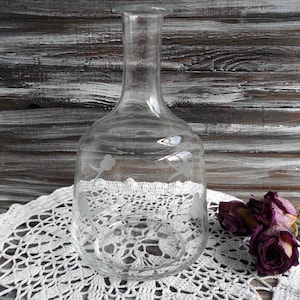 Country Kitchen Vintage Glass Carafe Retro juice Decanter Water Container Cottage Decor Retro Kitchen Bar Decor Liquor Decanter Vintage jar