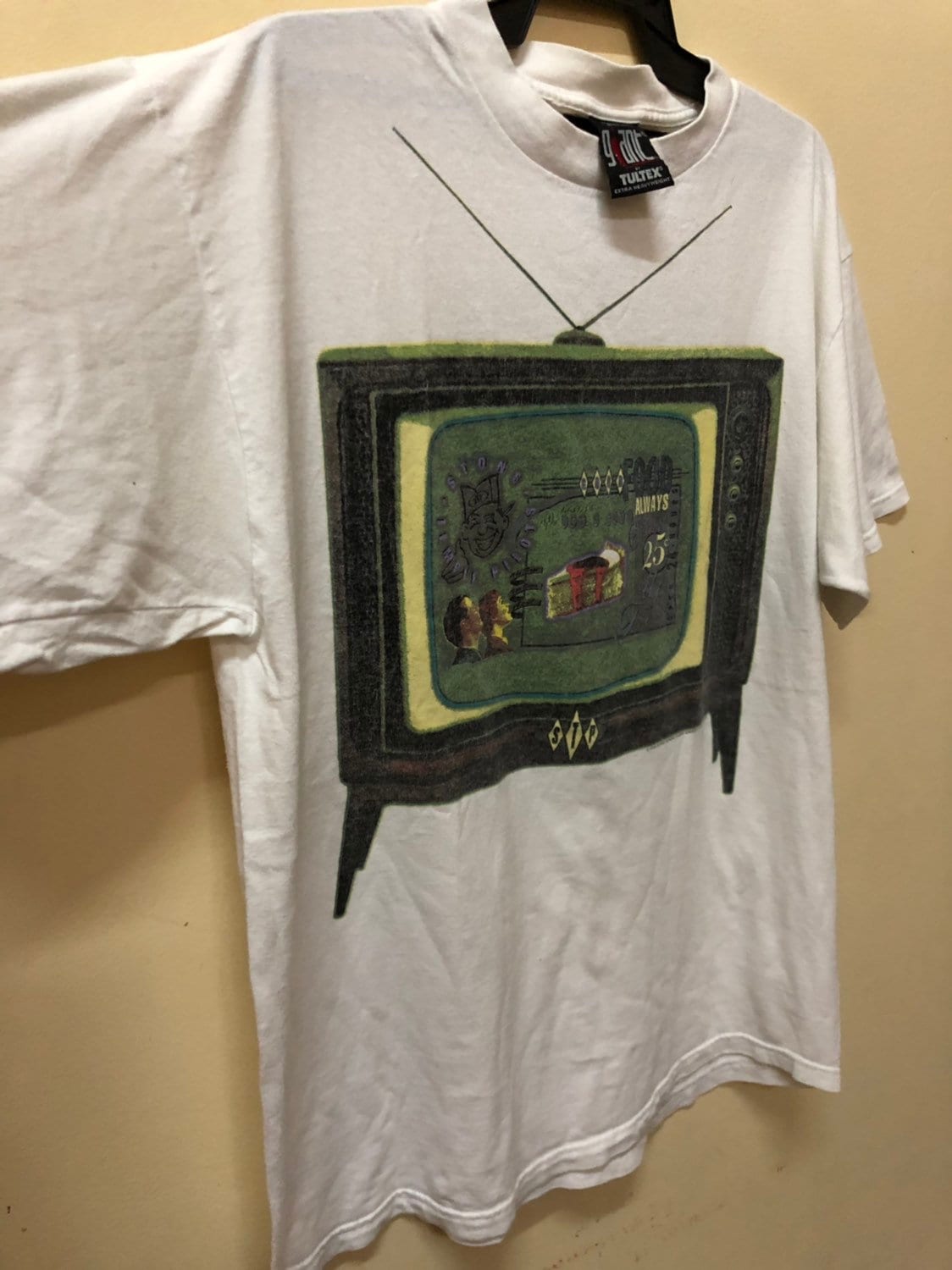 Vintage 90s Stone Temple Pilots T-shirt Butthole Surfers RHCP