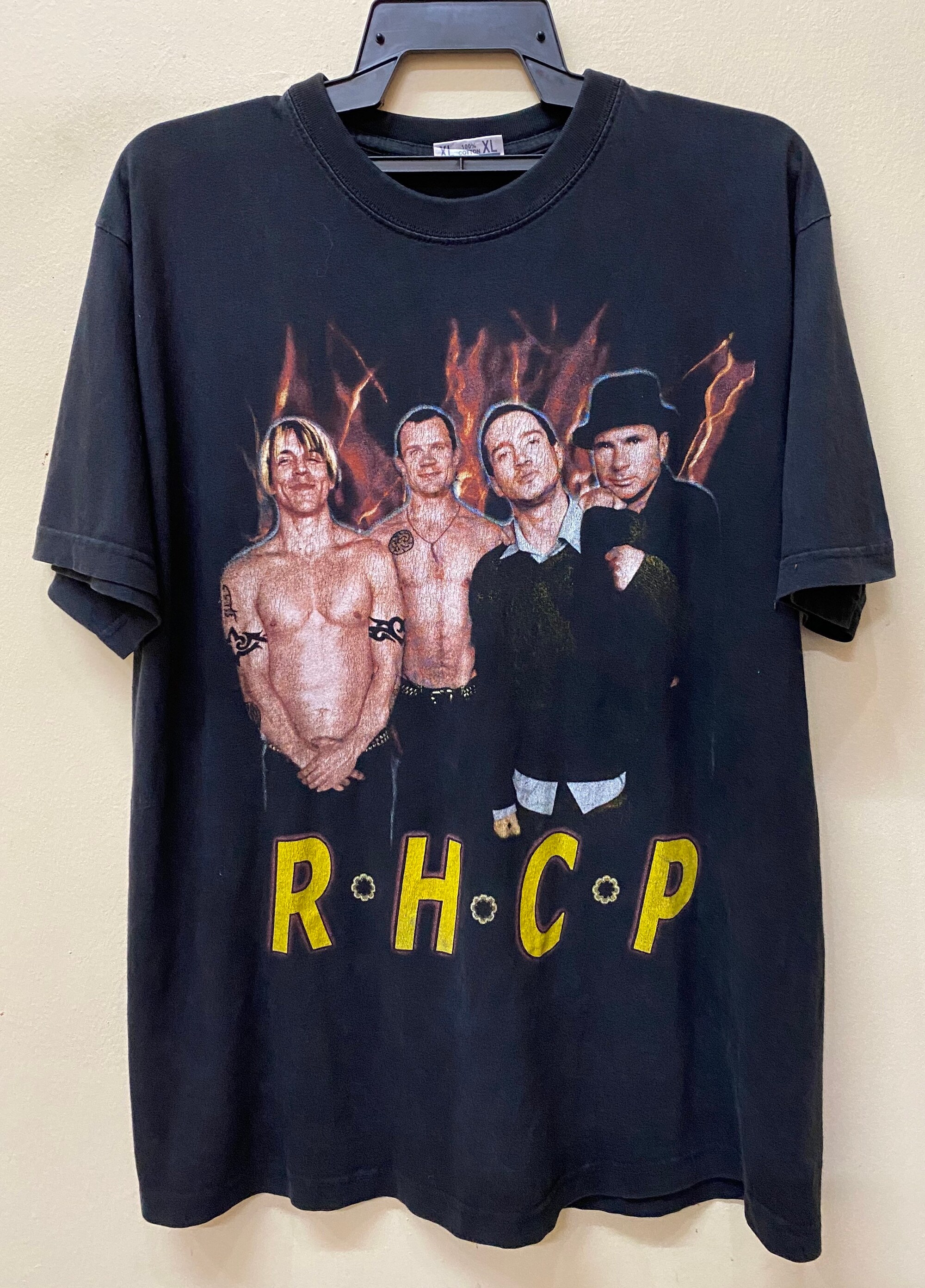Vintage 90s Red Hot Chili Peppers bootleg t shirt