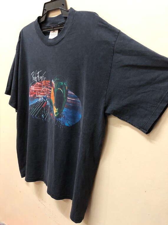 Vintage 90s Pink Floyd The Wall 1999 tshirt Sepul… - image 6