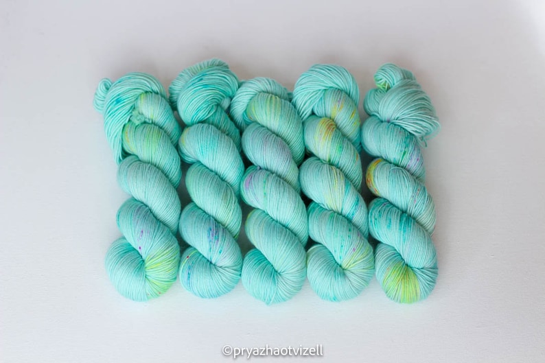 speckled variegated yarn Merino Wool arm knitting yarn Cashmere yarn for knitting Hand dyed fingering yarn