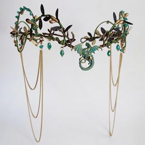 Elven Dragon Tiara with Green Crystals – Fantasy Crown with Chains – Elvish Headpiece for Cosplay, LARP or Festival,  Druids crown