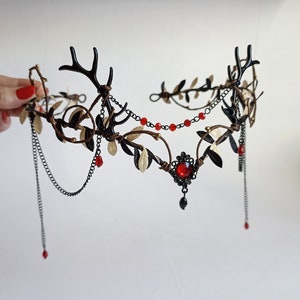 Black gothic crown with antlers Vampire circlet Goth wedding tiara  Witch headpiece Dark elven crown with horns Renaissance fair crown
