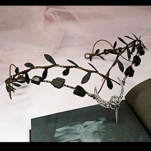 Raven skull tiara with black tourmaline Gothic moon crown  Witch headpiece Dark elf crown