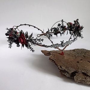 Burgundy and black gothic flower crown Goth tiara with the bat Vampire crown Witch headpiece Dark elven crown Gothic hair accessories