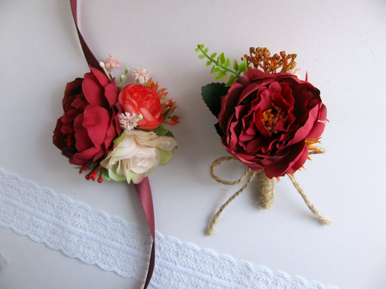 Burgundy flower wedding set Corsage and boutonniere set Wrist corsage and wedding boutonniere Burgundy boutonniere