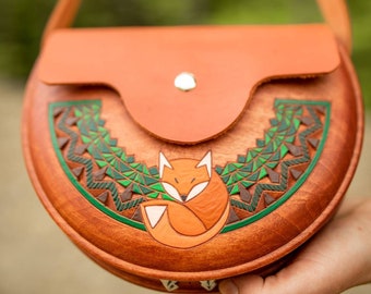 Woman bag with fox, wood and leather bag,  fox crossbody bag, wooden fox designer purse, round bag, fox lover gift