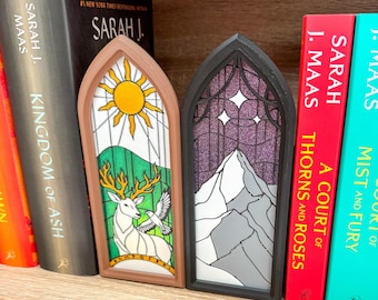 Fantasy Book Nook – Gothic Window Design with LED Tealight | Book Lover Gift | ACOTAR, Fourth Wing, Throne of Glass, Crescent City Decor
