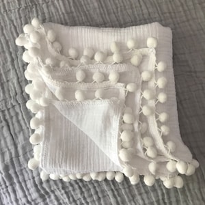 Pom pom swaddle, white swaddle blanket, throw blanket, newborn blanket, baby swaddle blanket, pom pom blanket, swaddle set