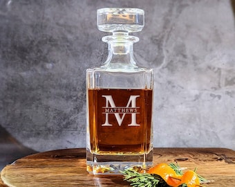 Personalized Whiskey Decanter, Engraved Decanter, Father's Day Gift, Etched Decanter, Groomsmen Gifts, Wedding Gift Ideas, Custom Decanter