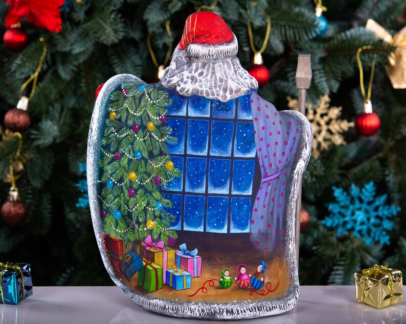 Wooden Hand Carved Retro Santa Claus Figurine 10, Nutcracker Scene Home