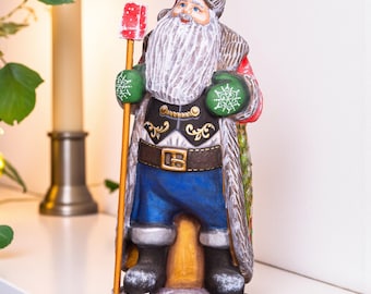 手彫りの木製サンタバスケット（グリーンサック付き） - お祝いの