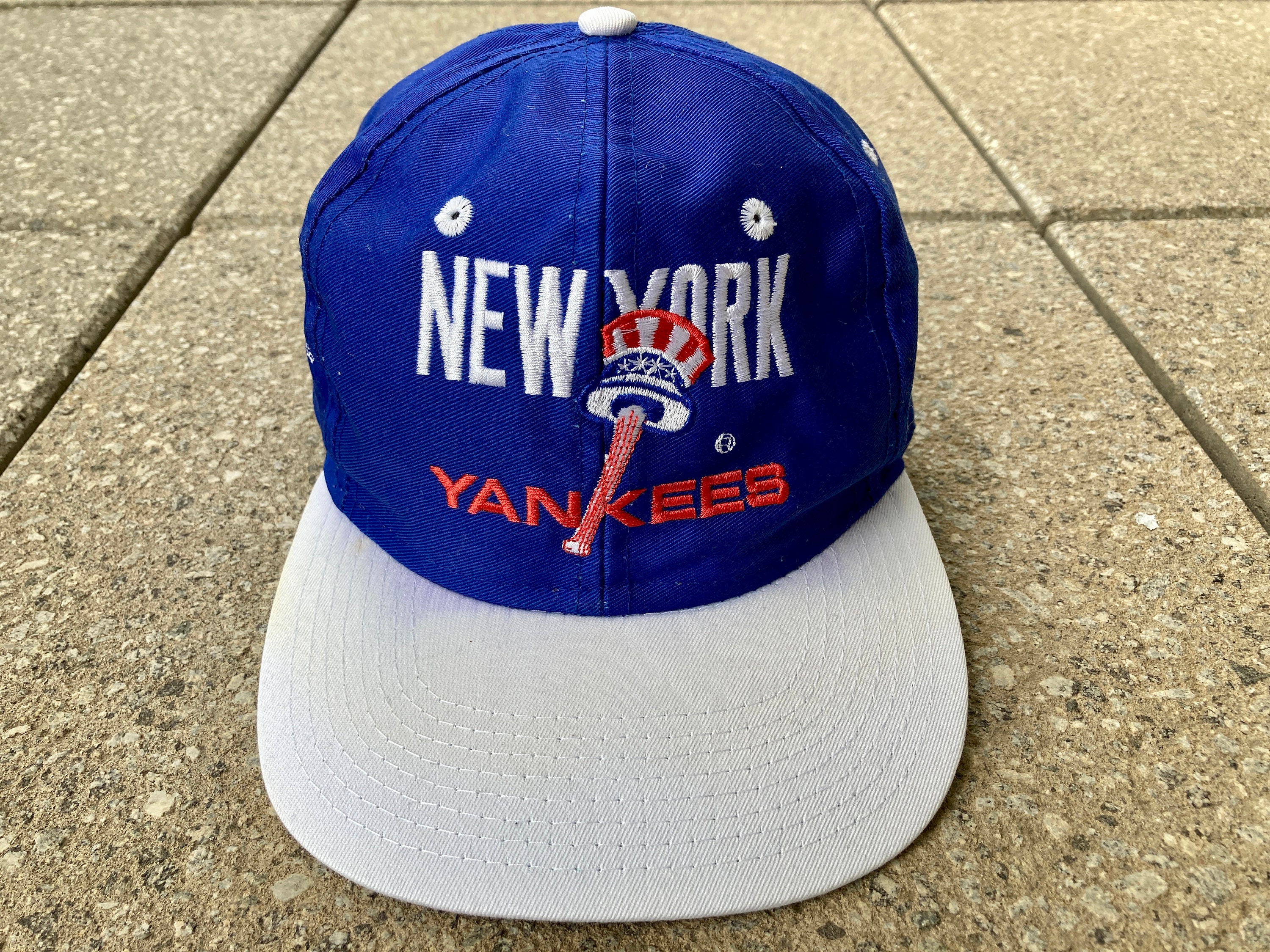 帽子 90s New York Yankees Logo Cap Vintage 90s New York Yankees American Needle Strapback Hat Cap NWT