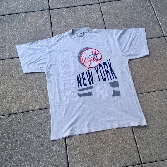 90s New York YANKEES T-Shirt by APEX One / Yankees Sp… - Gem