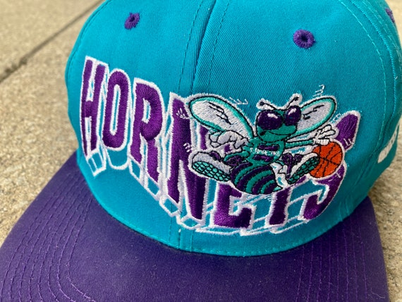 90s CHARLOTTE HORNETS Snapback Cap by G Cap / Vintage NBA 90s CHARLOTTE HORNETS Snapback Cap by G Cap / Vintage NBA