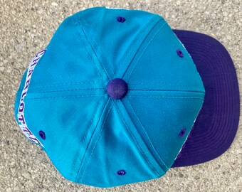 90s CHARLOTTE HORNETS Snapback Cap by G Cap / Vintage NBA