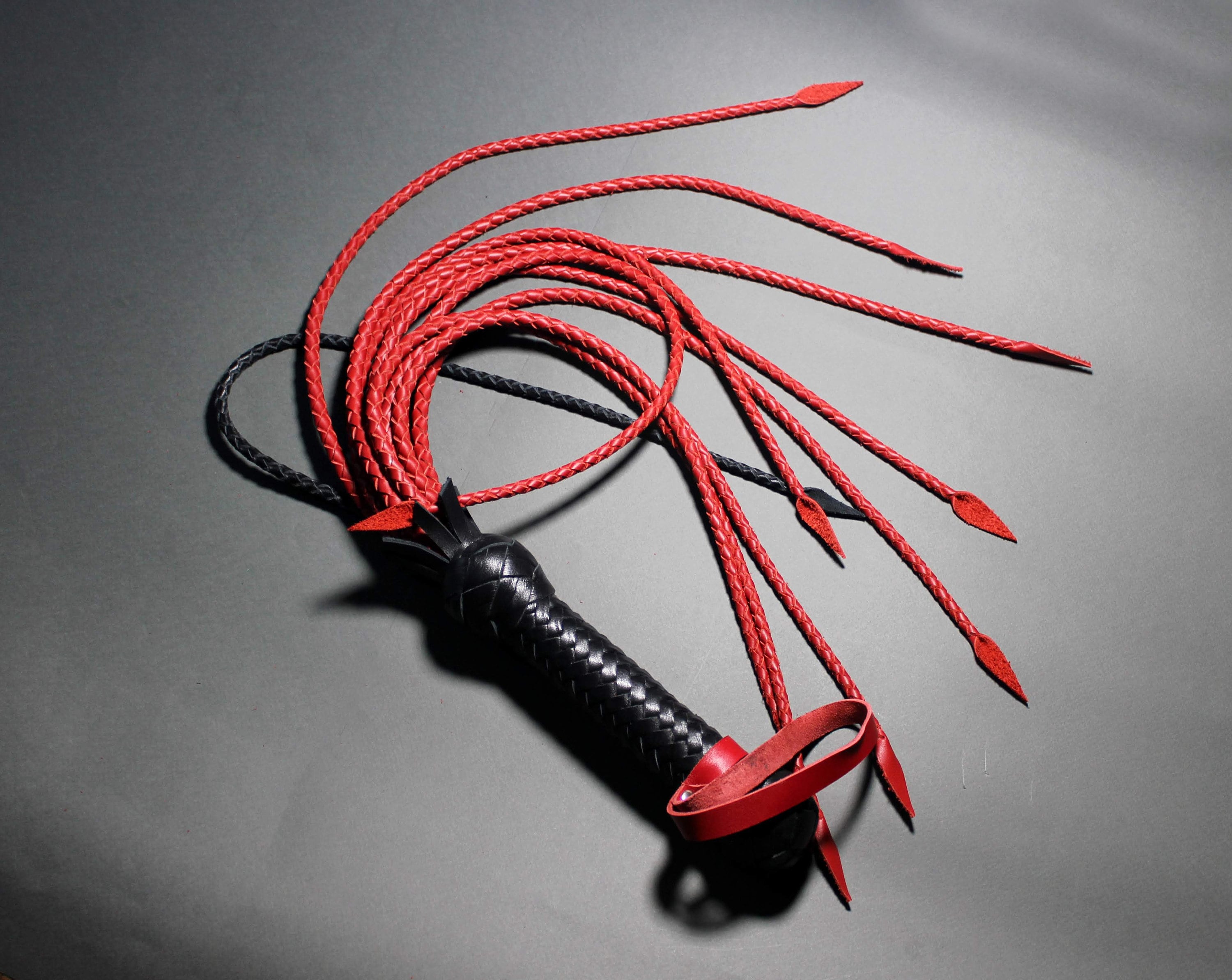 Frusta In Pelle Con Rose Rosse A 9 Code, Fruste Robuste E - Foto 3