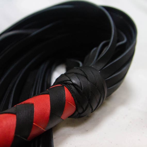 Quality Leather Red Rose End Tip Cat ONine Tails Flogger Kinky Bondage BDSM UK