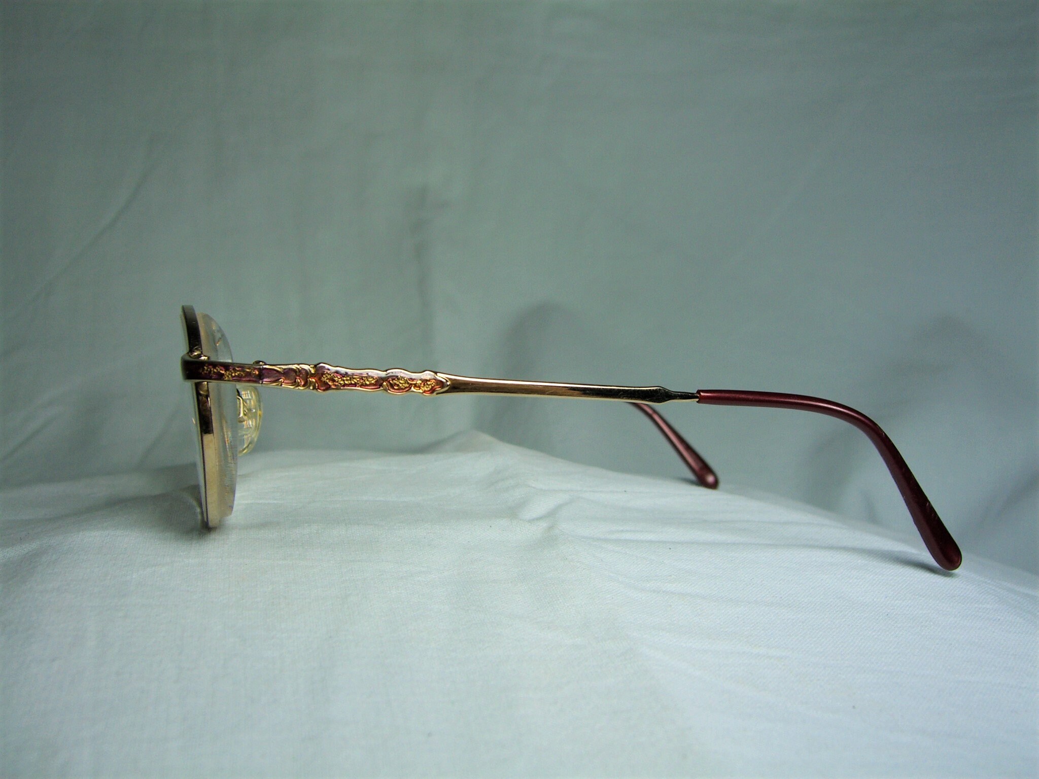 Tura, Eyeglasses, Oval, Round, Gold Plated, Women display picture 1