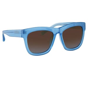 K&ouml;nnte beinhalten: Blaue quadratische Sonnenbrille mit braunen Verlaufsgl&auml;sern.