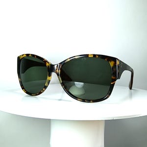 Sunglasses EMPORIO ARMANI rectangular D frame oval