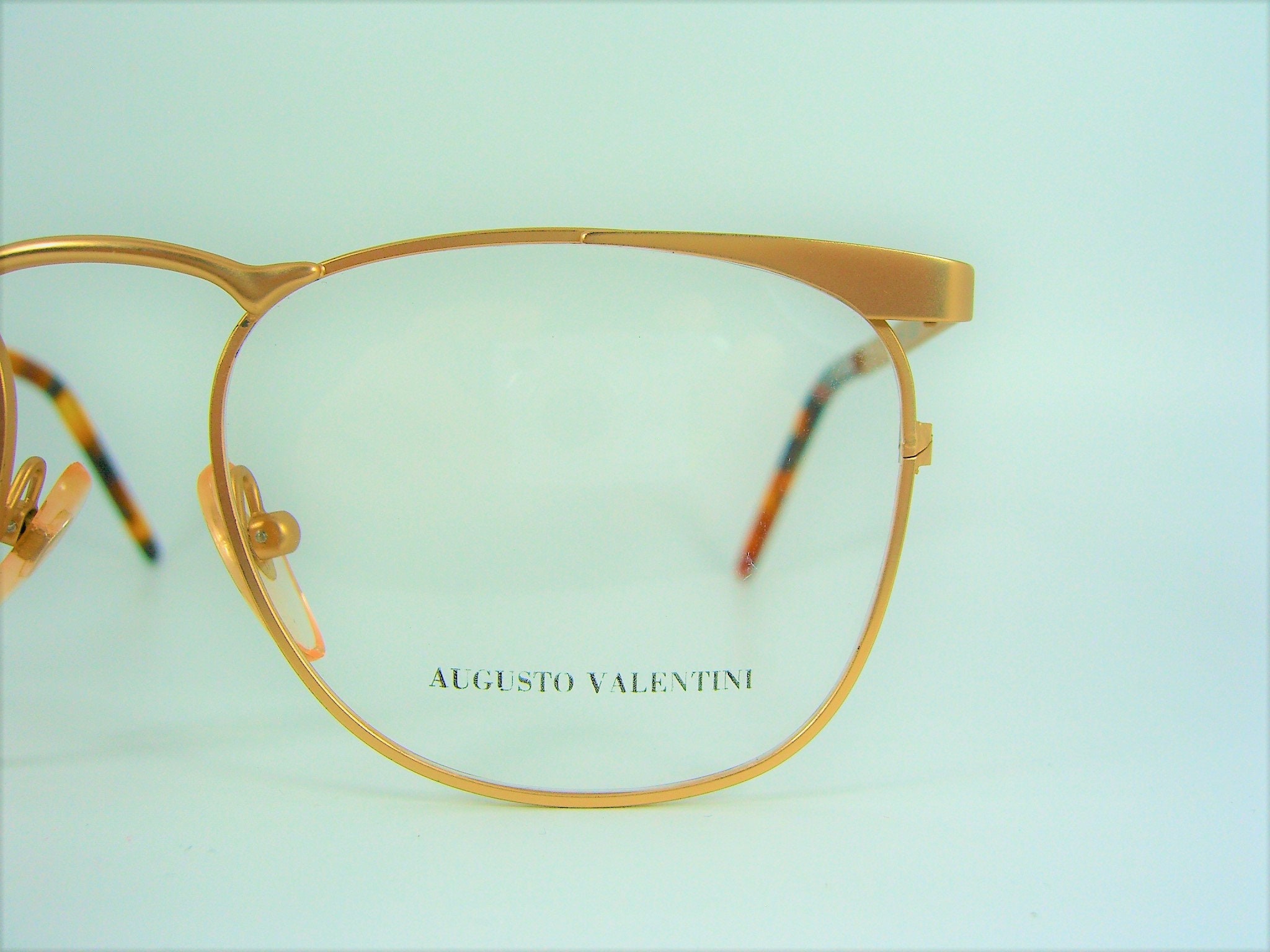Augusto Valentini, Luxury Eyeglasses, Gold Plated, Oval, Frames, Hyper Vintage, NOS, Ultra Rare - Etsy Augusto Valentini, Luxury Eyeglasses, Gold Plated, Oval, Frames, Hyper Vintage, NOS, Ultra Rare - Etsy