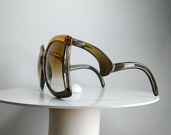 Sunglasses  CHRISTIAN DIOR cut oval D frame eyeglasses iconic vintage rare
