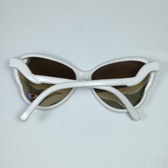 White oval sunglasses cat eye oval butterfly classic sunglasses Sunglasses oval - Gem main image 2