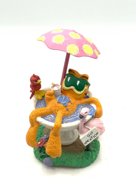 Gorgeous Collectible and Vintage Garfield on Vacation by
