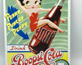 Gorgeous collectible and vintage tin sign Betty Boop, metal.